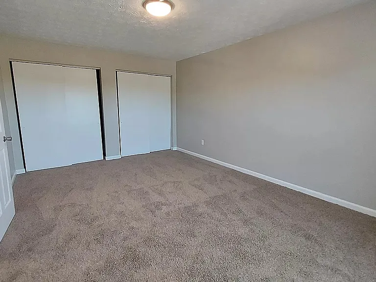 125 Tanglewood Ct — Photo 8