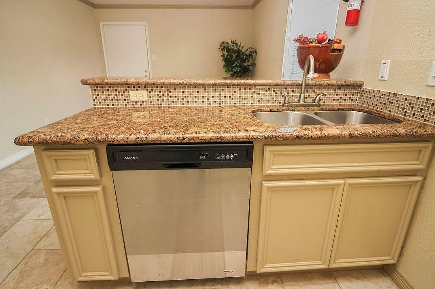 1st image of 3901 Omeara Dr #46heyf6sx