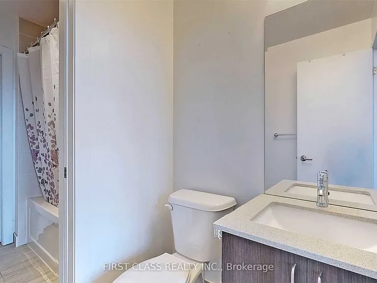 7 Kenaston Gdns #214 — Photo 5