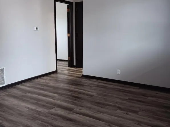 506 E Pierce St #6, Council Bluffs, IA 51503