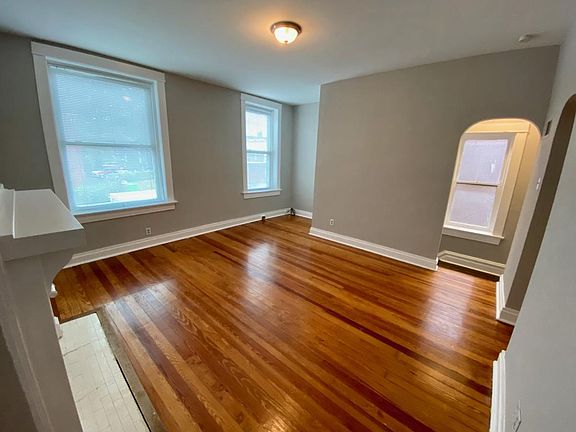 3rd image of 3618 Bamberger Ave #A