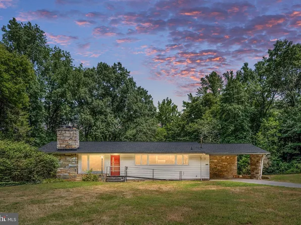 240 Brooke Rd, Fredericksburg, VA 22405