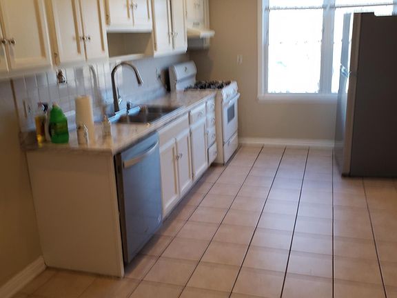3rd image of 2213 Gerald Ct