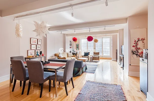 Sold by NY Casa Group | media 16