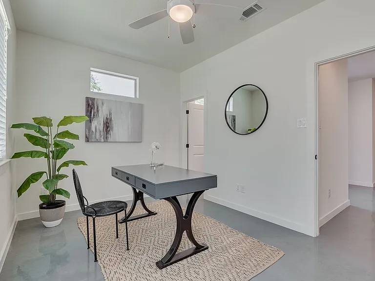 2702 Forest Park Blvd — Photo 25