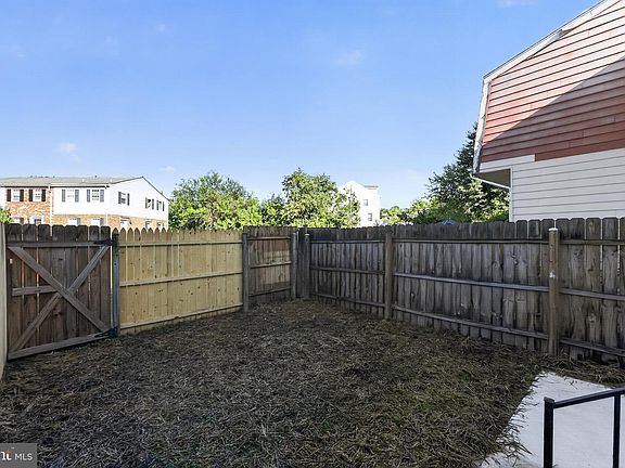 3rd image of 8202 Stewarton Ct