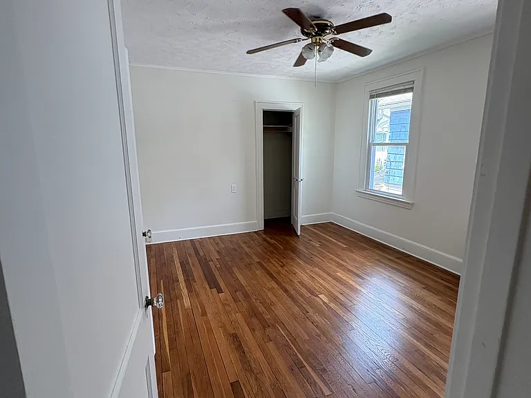 132 Grand St #B — Photo 4