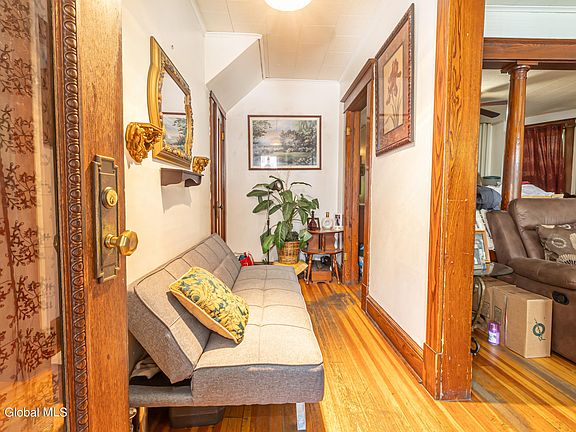 4th image of 47 Hurlbut Street