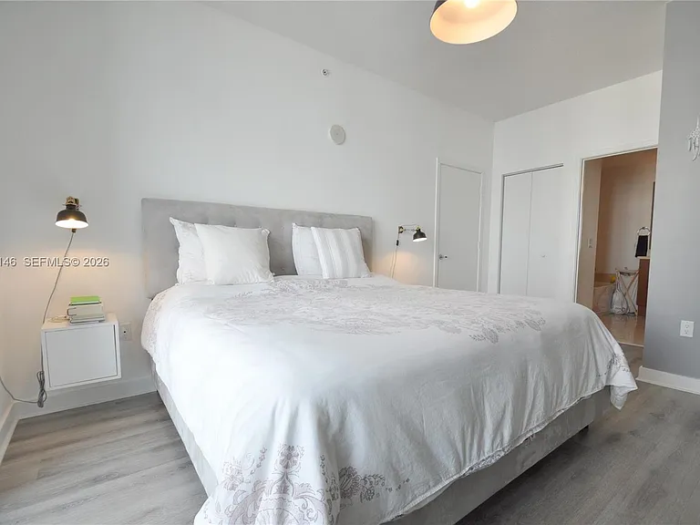 79 SW 12th St #2410 — Photo 7