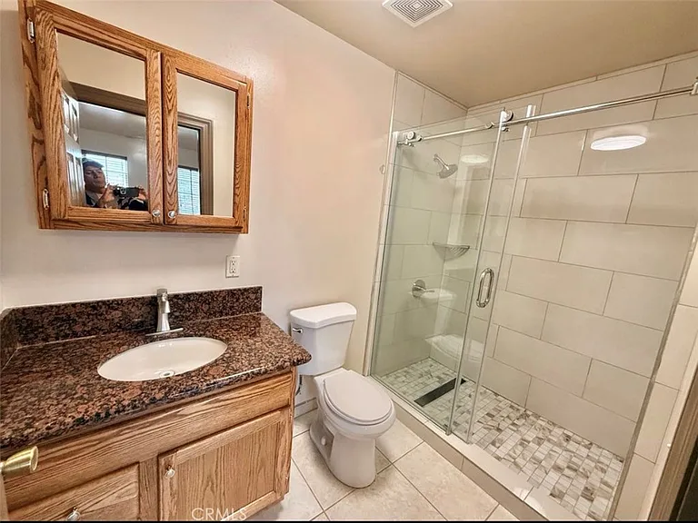 5425 Buchanan St — Photo 23