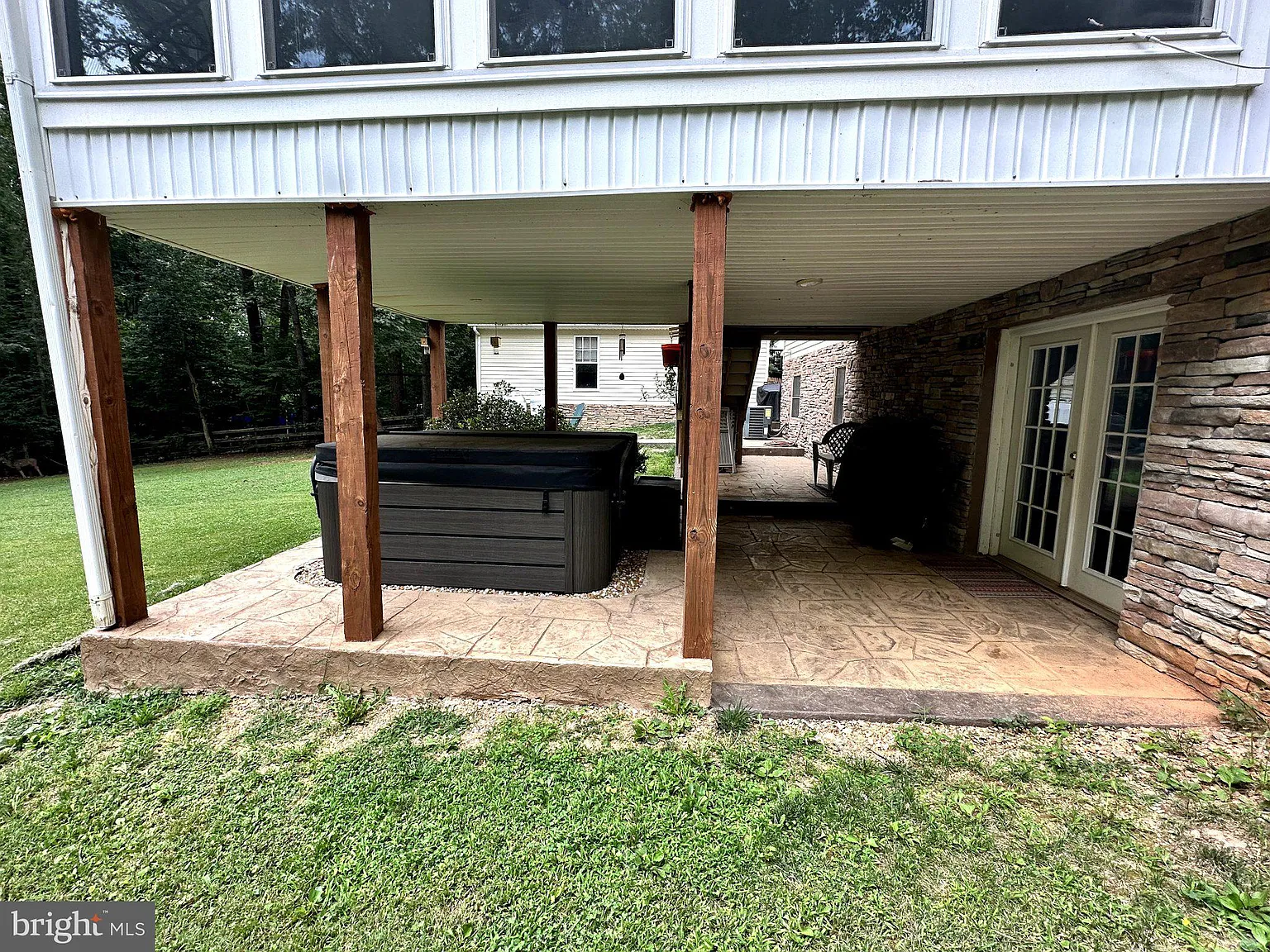 3 bed, 2.0 bath, 2080 sqft, $2,800 — Photo 4