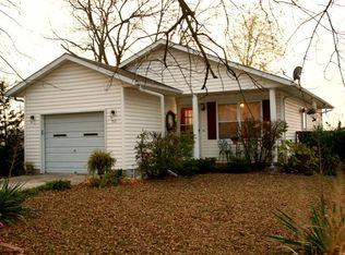 711 S Central St, Centralia, MO 65240