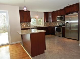 266 Oak Ln, Cresco, PA 18326