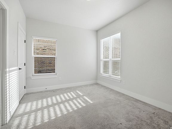 5th image of 2560 Windle Ln