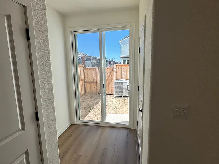 211 Stargaze Ln — Photo 6
