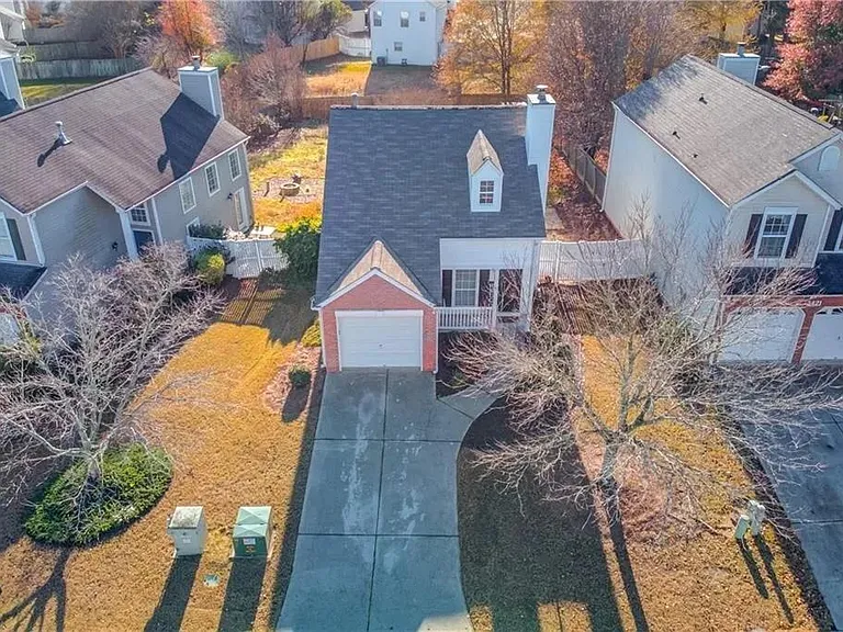 3431 Avensong Village Cir — Photo 1