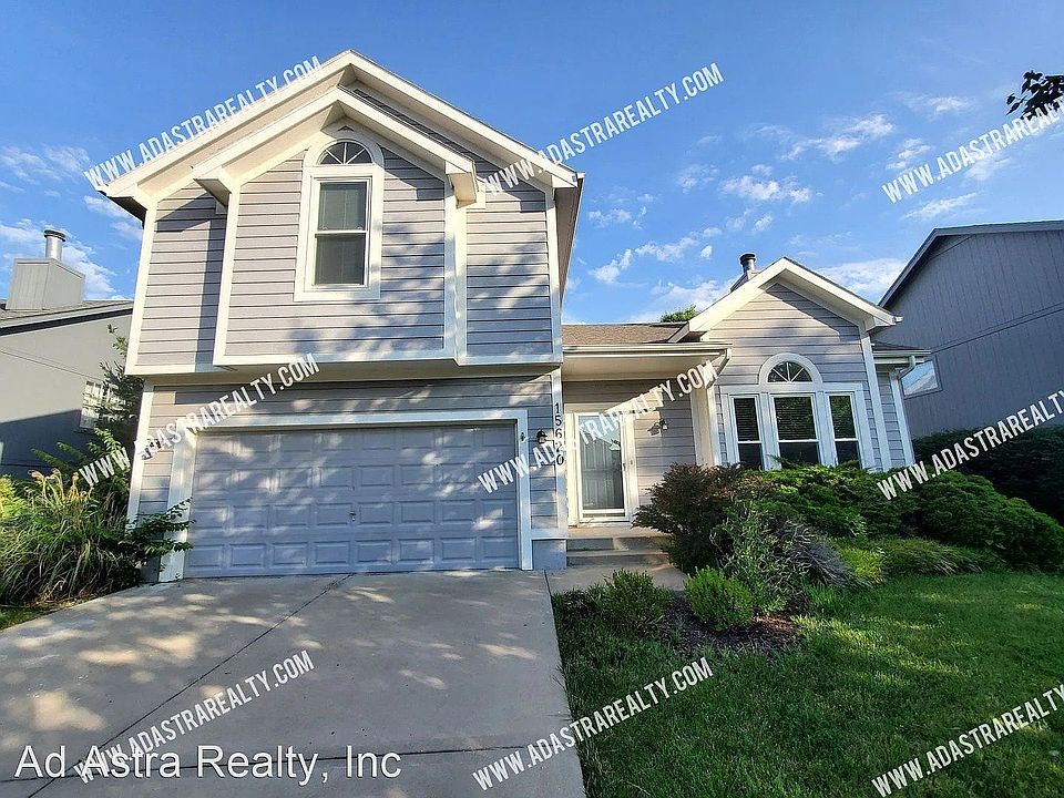 1st image of 15620 Foster St