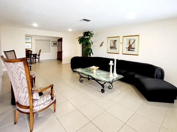 1312 SW 18th Court, Boynton Beach, FL 33426