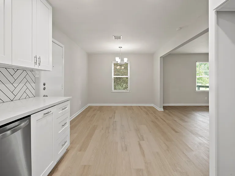 1080 Callaway Dr #HSE — Photo 10