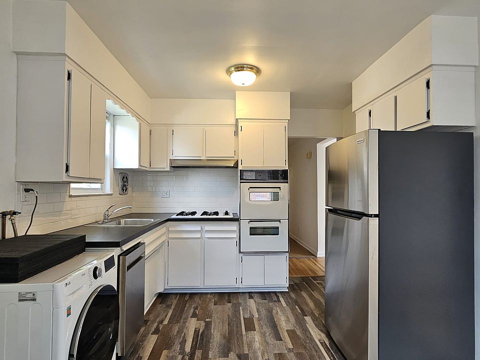 1st image of 20-56 48th St #2