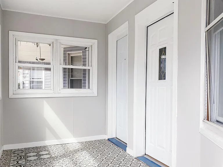 48 Dwight St #2 — Photo 23