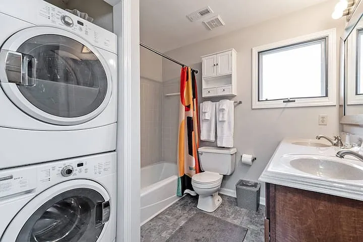 1100 Greenleaf Ave #C — Photo 18