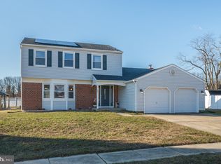 207 Hampshire Dr, Deptford, NJ 08096