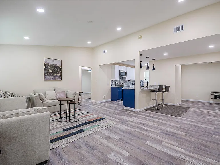 5305 Cahill Oval — Photo 3