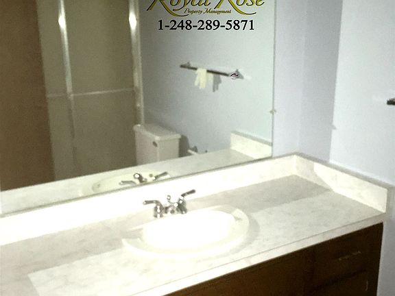 5 - Main Bath v1