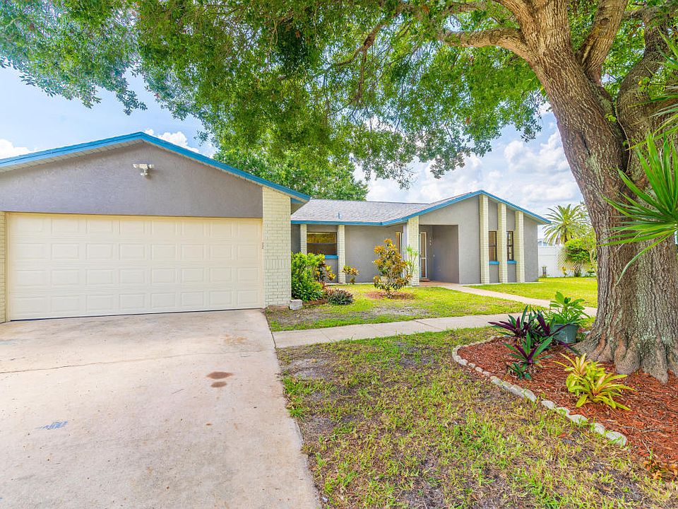 1st image of 196 Cinnamon Bay Ln