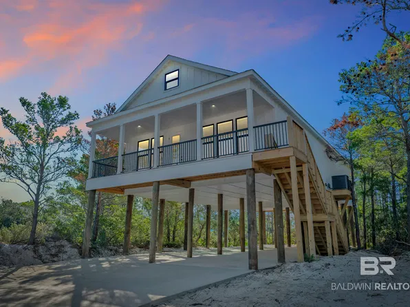 6840 Palmetto Dr, Gulf Shores, AL 36542