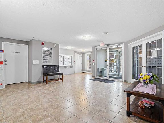 4th image of 3 E Broadway Rise #310