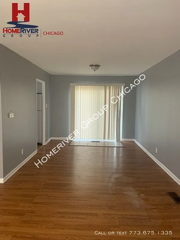 22225 Merrill Ave photo 1