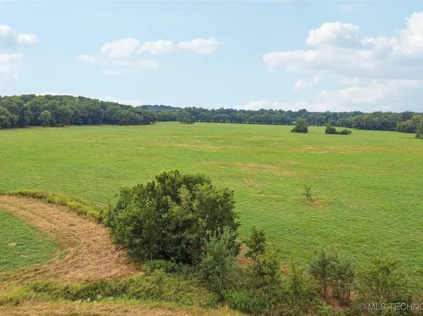 E 470th Rd, Claremore, OK 74017