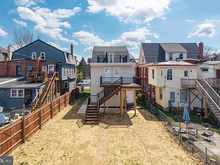 325 W Barnard St W #3 — Photo 23