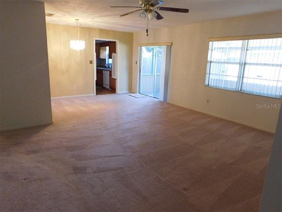 4th image of 3812 Sunnybank Dr