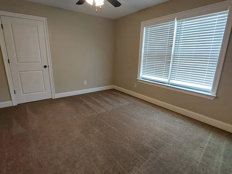 5285 Hurt Rd — Photo 23