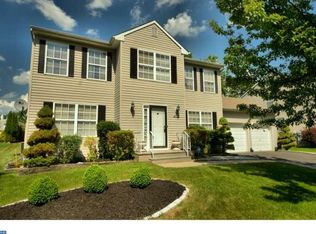 12 Blossom Dr, Ewing, NJ 08638