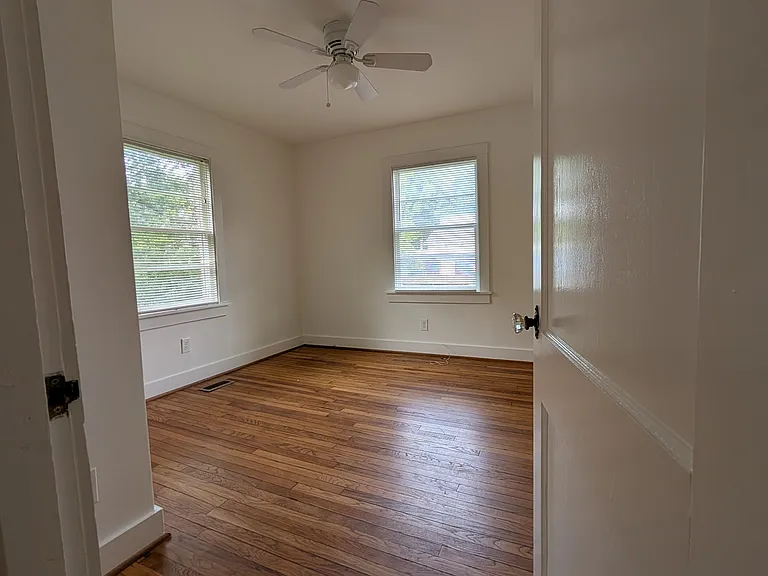 2500 Alameda St — Photo 12