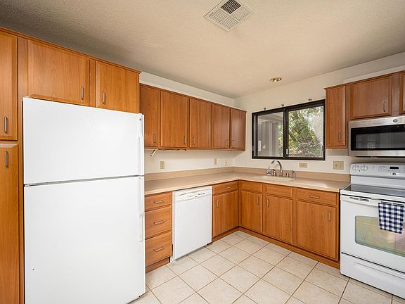 4th image of 500 West Bender ROAD #27