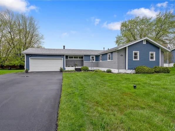 8327 Thompson Rd, Cicero, NY 13039