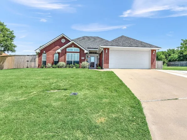 218 Bryant St, Pottsboro, TX 75076