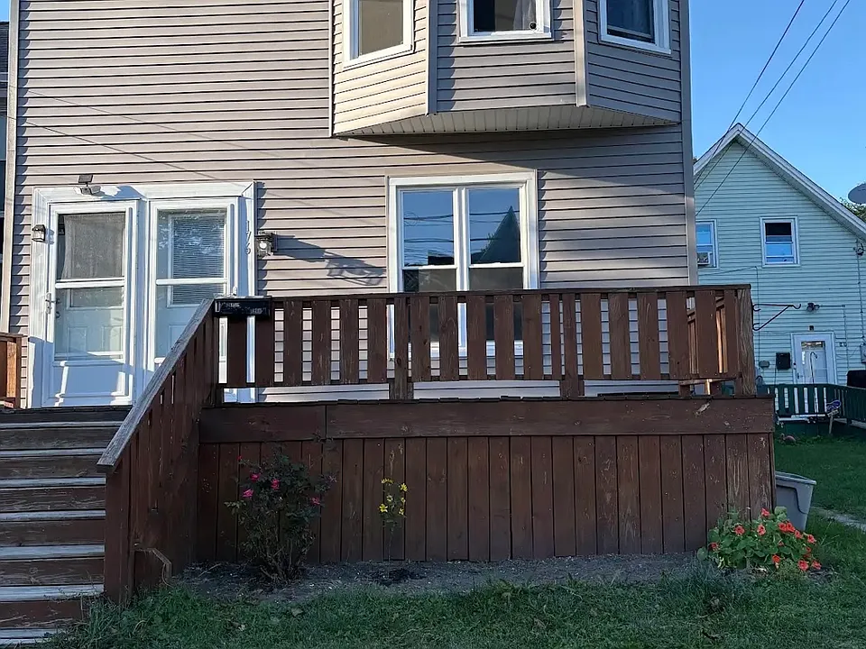176 Bird Ave #2