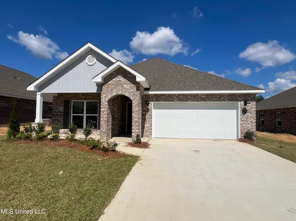 17763 Kelso Dr, Diberville, MS 39540
