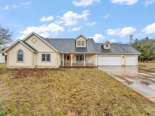 11886 N Michelle Dr, Wheatfield, IN 46392