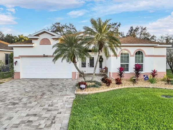 5127 44th St W, Bradenton, FL 34210