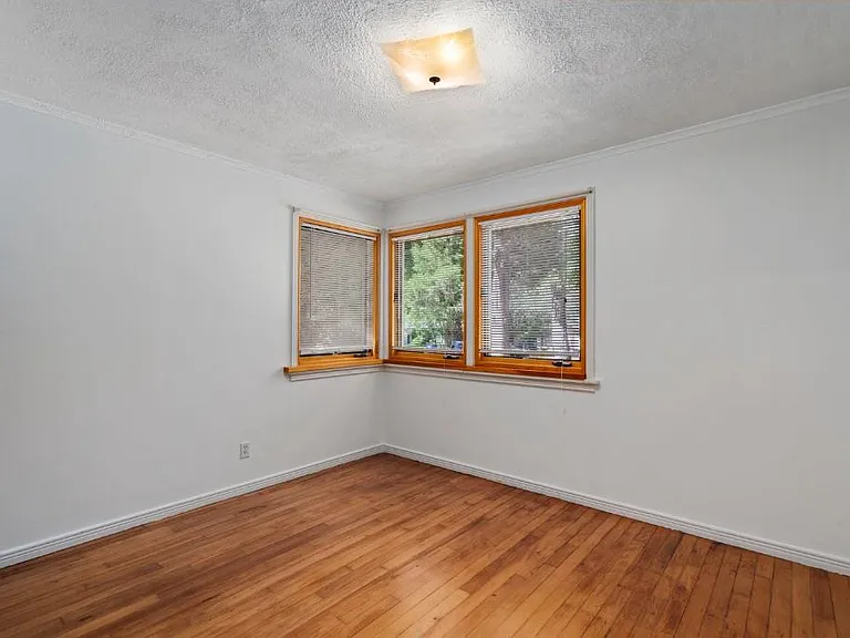 1212 Bentwood Rd — Photo 15