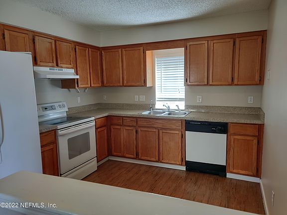3rd image of 8321 Century Point Dr S