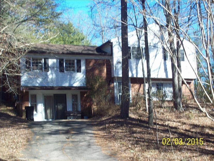 1st image of 504 River Oak Dr