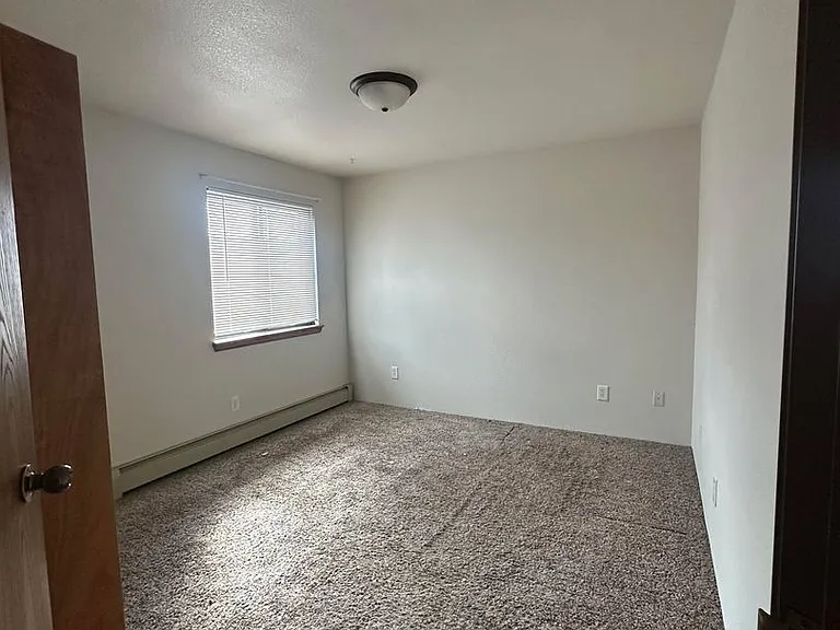 1200 N Point Dr #B5-B8 — Photo 6